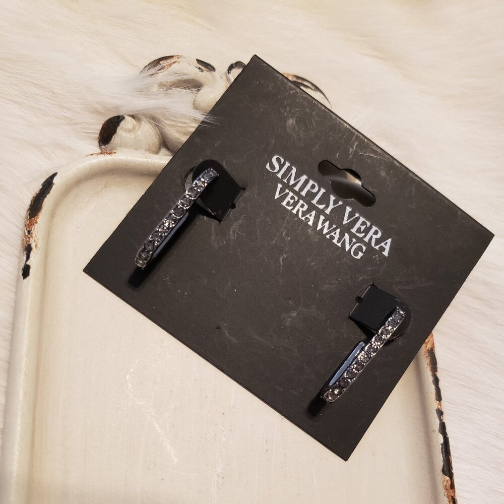 NWT Vera Wang Gunmetal Earrings